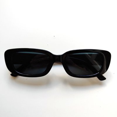 Солнцезащитные очки прямоугольные для женщин черные 230423 фото